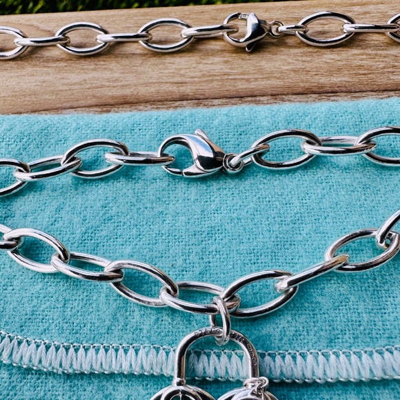 Tiffany & Co. Filigree Heart Key Pendant Bracelet in Silver, 7.5" - Picture 3 of 3